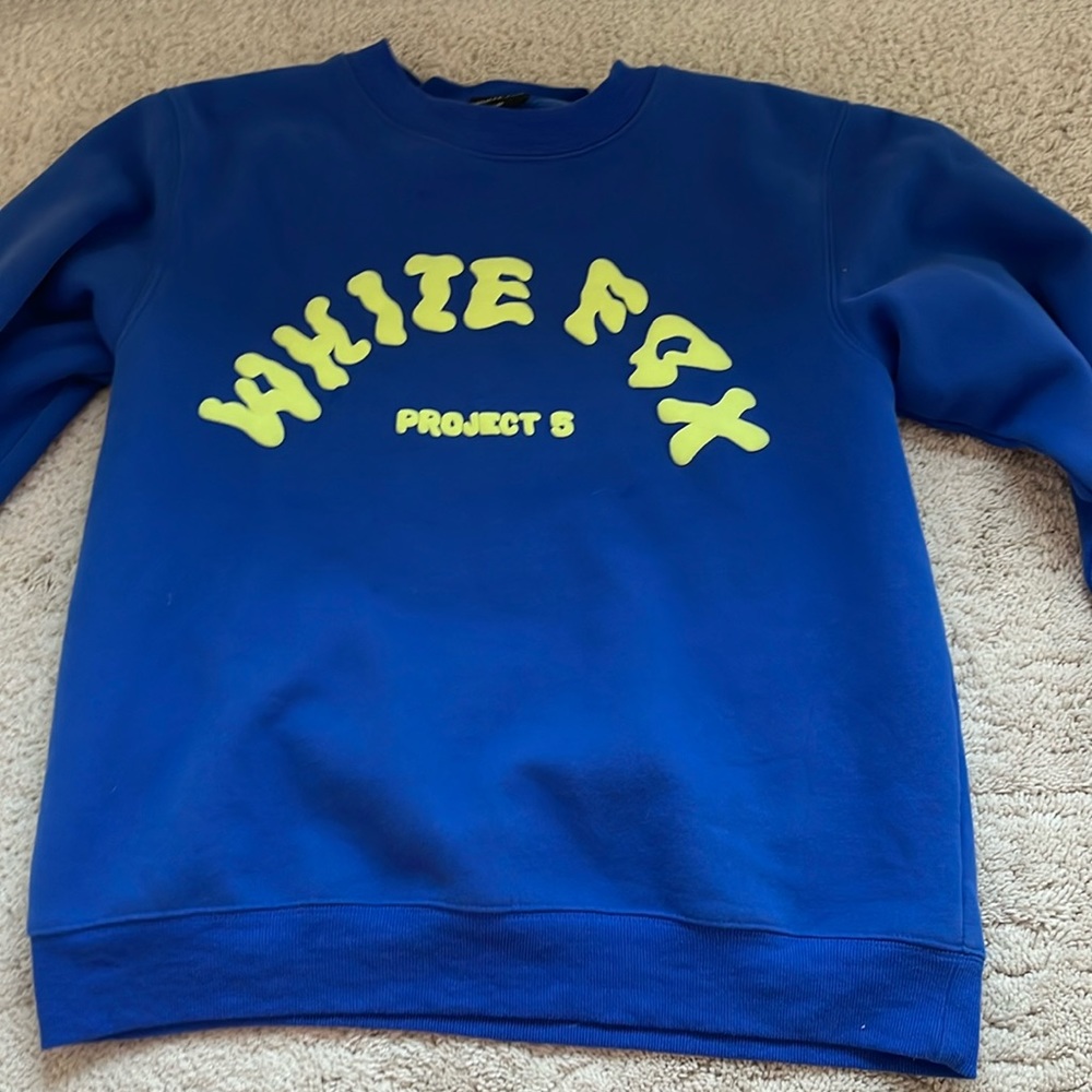 white fox crewneck size s/m